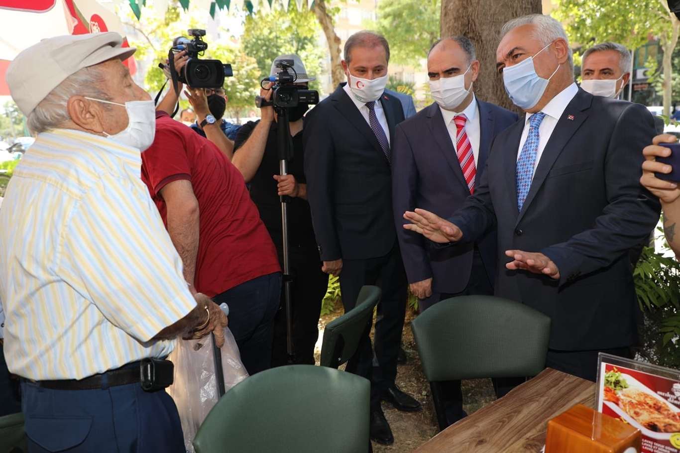 Konya'da Covid-19 tedbirleri kapsamında bütün organizasyonlar yasaklandı